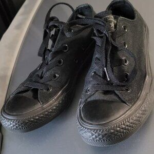 CONVERSE All Star Black Low Tops 5.5